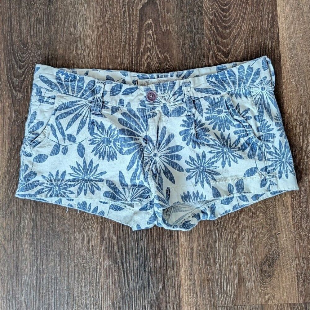 Vintage Y2K Hollister Low Rise Floral Print Cheeky Booty Shorts Blue Size 5
